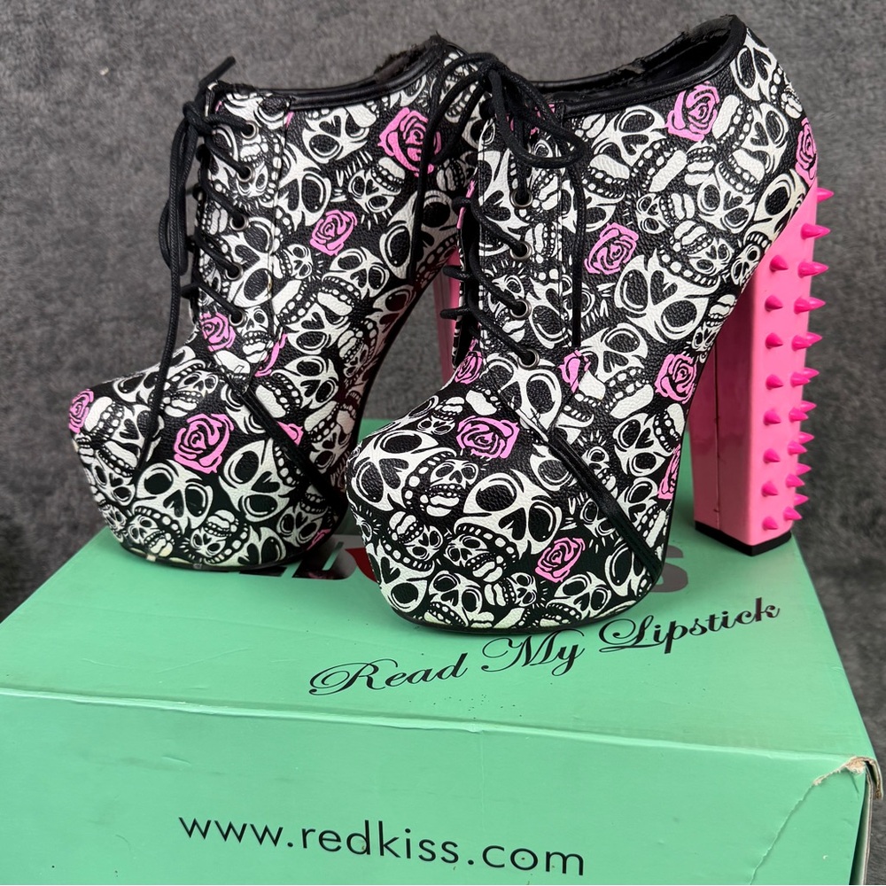 Red Kiss Women’s Skull & Rose Lace Up Spike Heel Ankle Bootie Size 6.5 Punk Goth